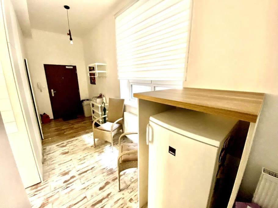 Residence Park Lovely Apartman With Private Parking Kysucke Nove Mesto Esterno foto
