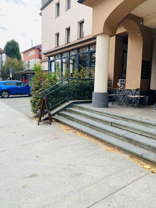 Residence Park Lovely Apartman With Private Parking Kysucke Nove Mesto Esterno foto
