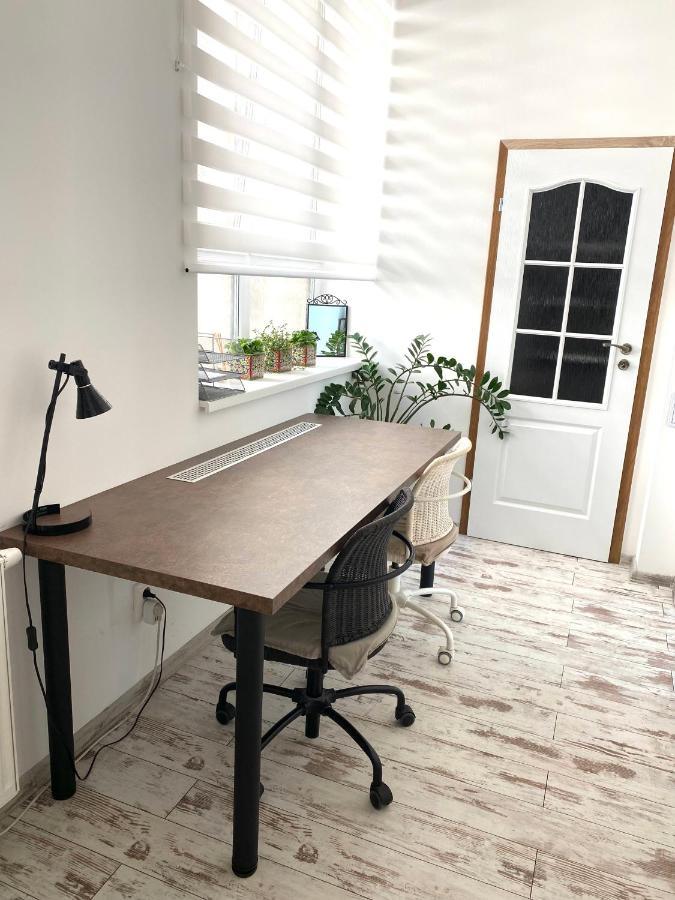 Residence Park Lovely Apartman With Private Parking Kysucke Nove Mesto Esterno foto