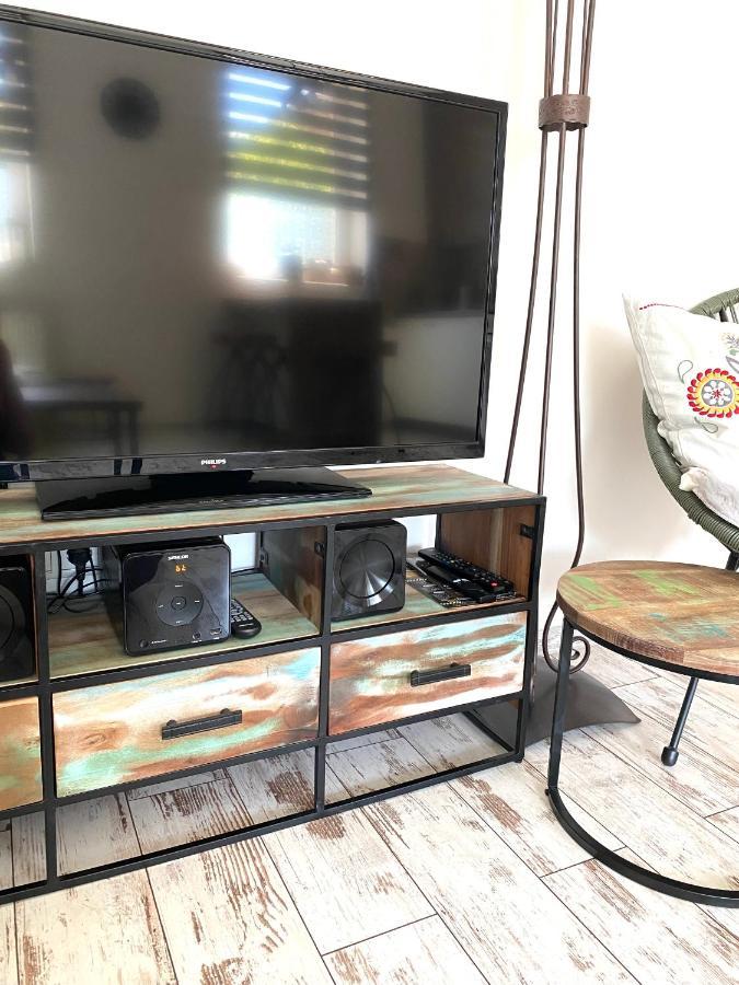 Residence Park Lovely Apartman With Private Parking Kysucke Nove Mesto Esterno foto